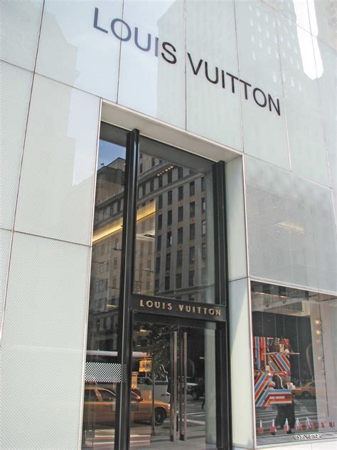 louis vuitton cafe nyc|louis vuitton ny closing.